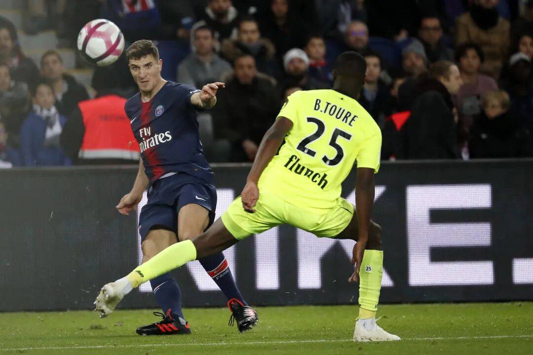 法甲:巴黎圣日耳曼VS里尔