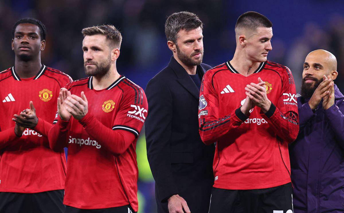 卡里克为曼联带来的核心改变:简单稳定正是阿莫林忽视的致胜关键